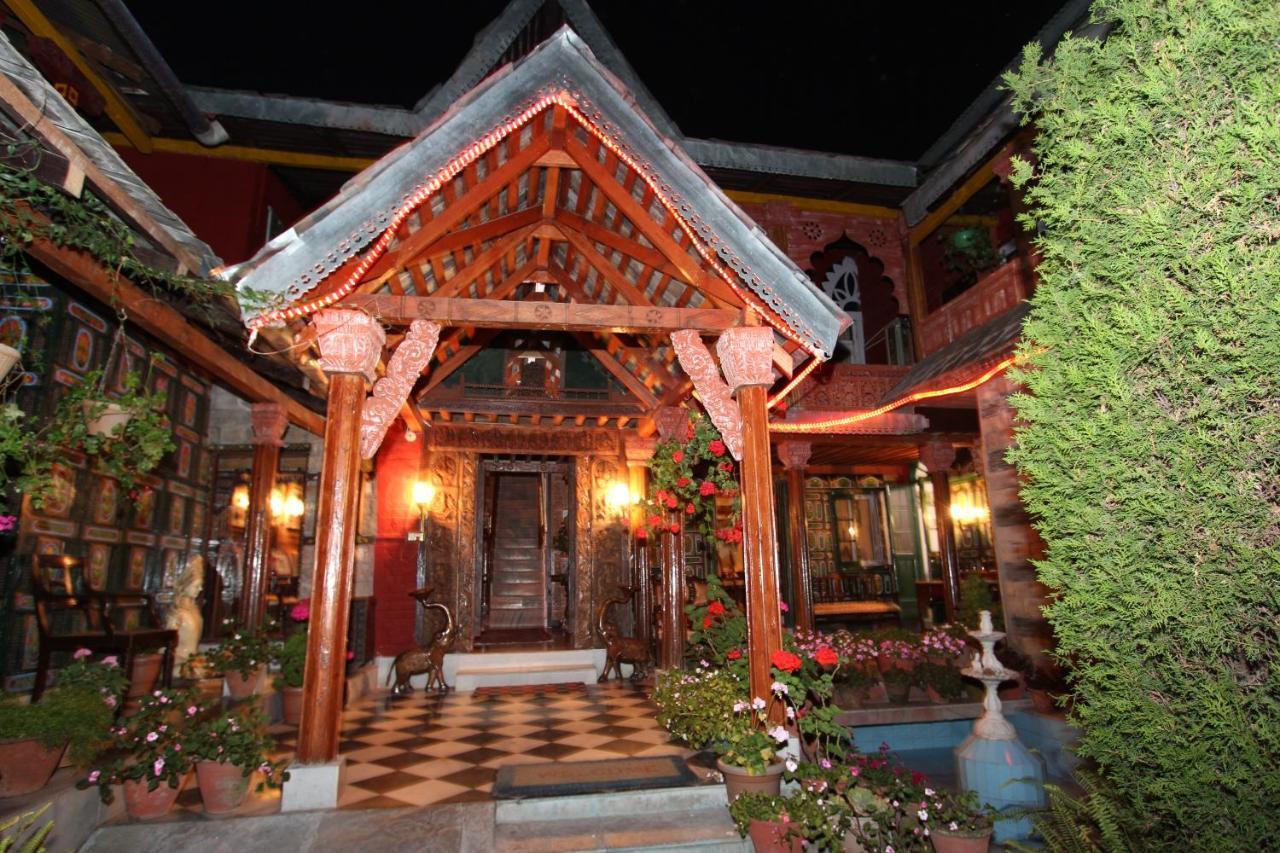 Welcomheritage Grace Hotel Dharamshala Exterior foto